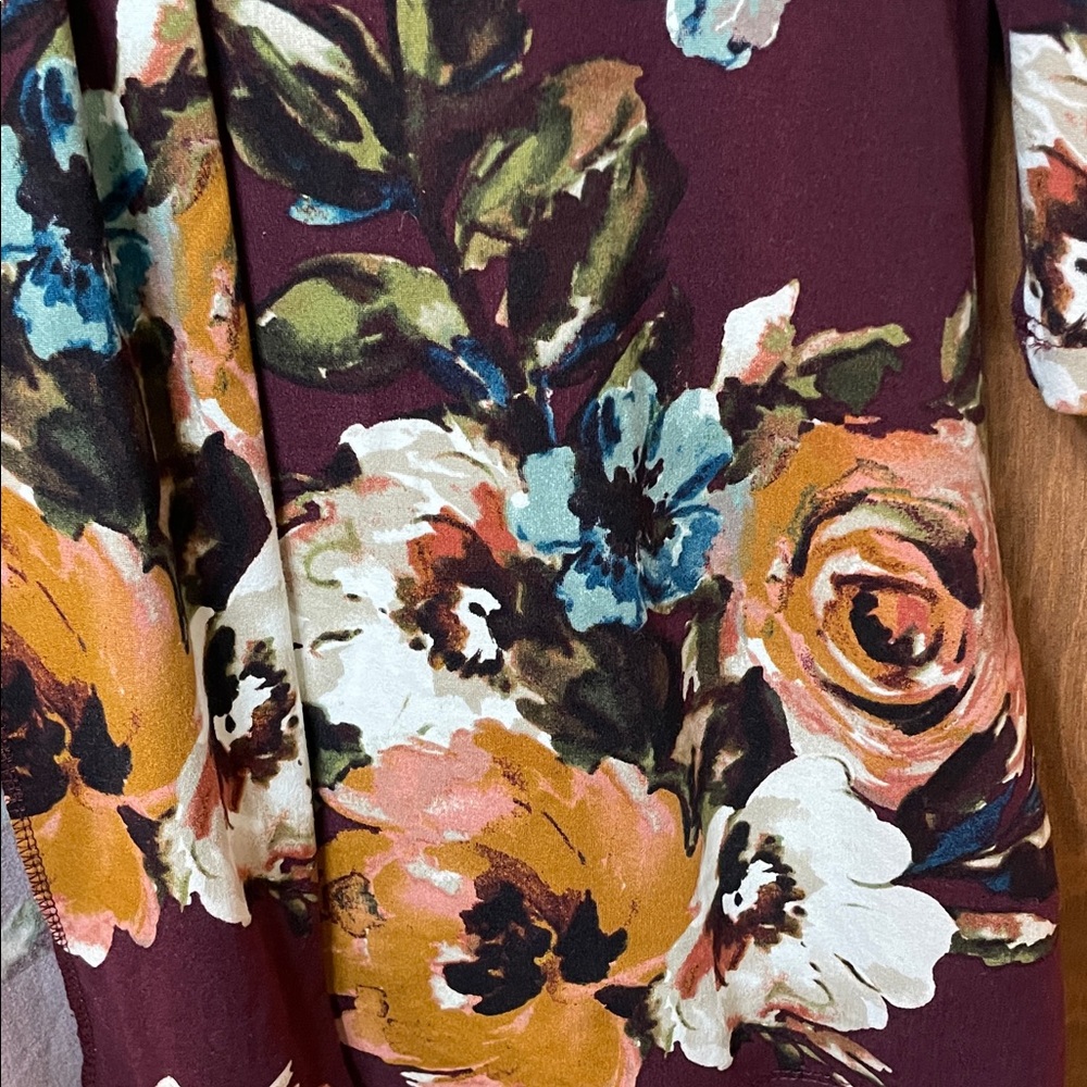 Reborn J Floral Cardigan - Burgundy and Multicolor flowers - Picture 2 of 4